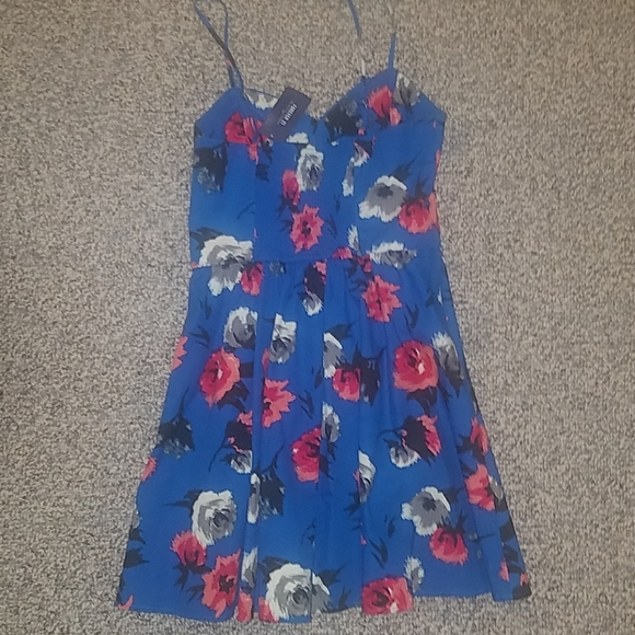 Summer dress - Picture 3 of 3